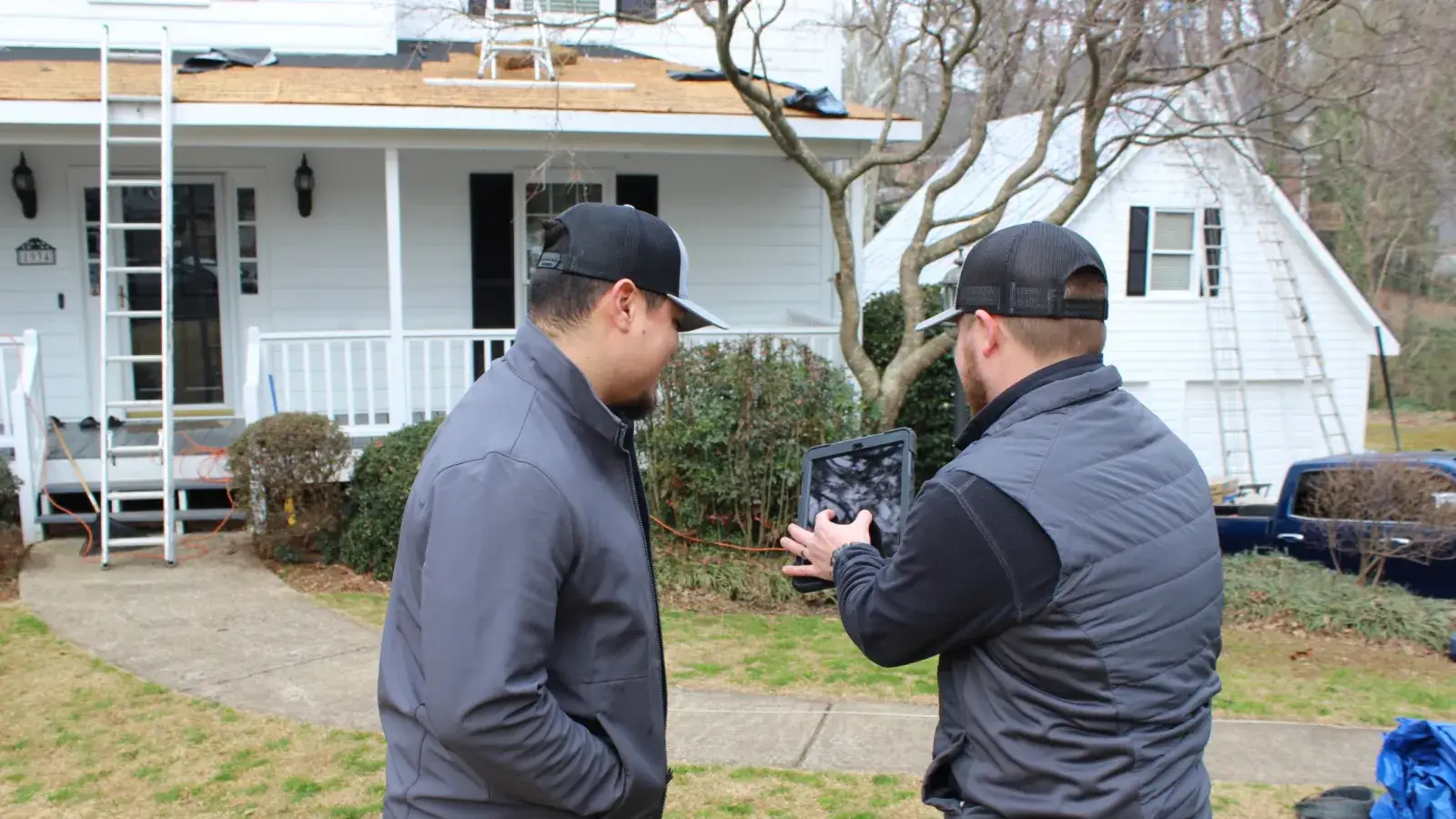 Questions to Ask Before Hiring a Roofing Contractor